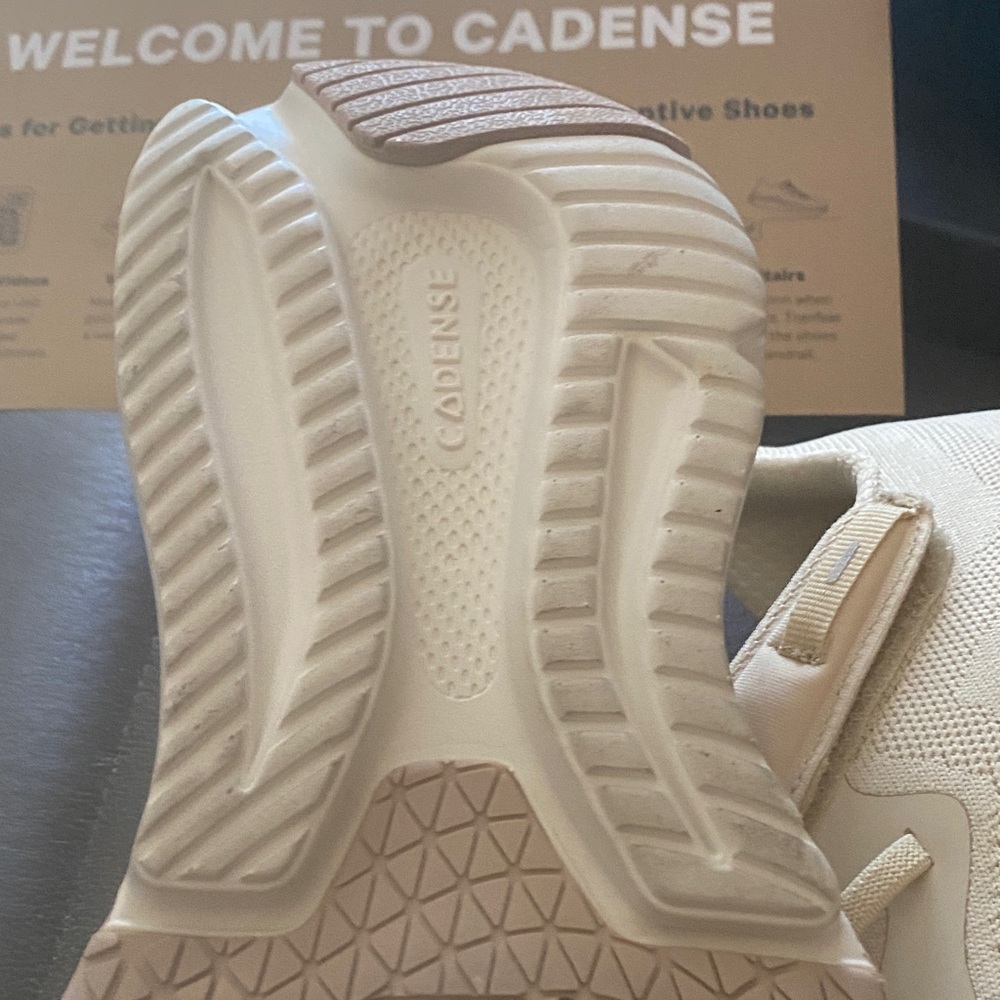 CADENSE Women's Champagne Knit Lace-Up Adaptive Sneakers Like New 11 REGULAR - Picture 6 of 12